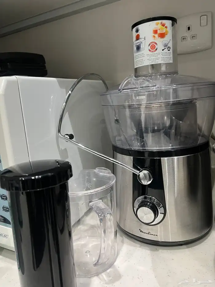 عصارة مولينكس للجزر والبنجر وجميع الفواكة 0