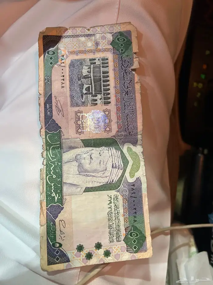 لبيع خمس ميه قديمه 0