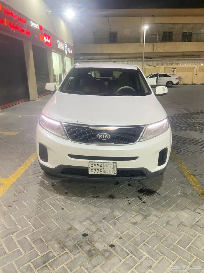 للبيع كيا سورنتو موديل 2014 للون ابيض Kia Sorento 2014 whit 12