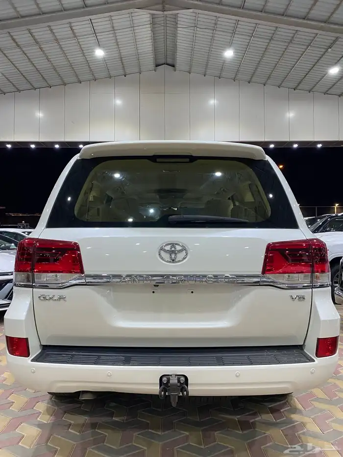 لاندكروزر جي اكس آر V8 المديل 2016 العدد 256 الف 16