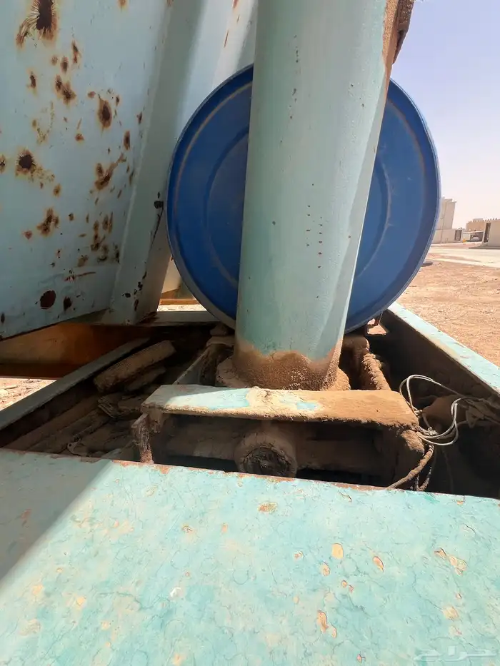 صندوق قلاب للبيع المقاس 22 ونص 5