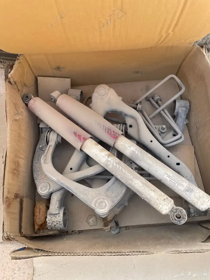 مقصات علوية سيلفرادو تريل بوس 2025 0