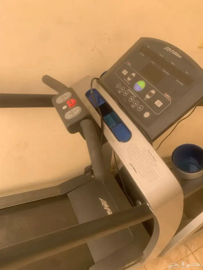 سير جري امريكي لايف فتنس يتحمل اوزان عاليةوفيه مميزات كثيرة 0