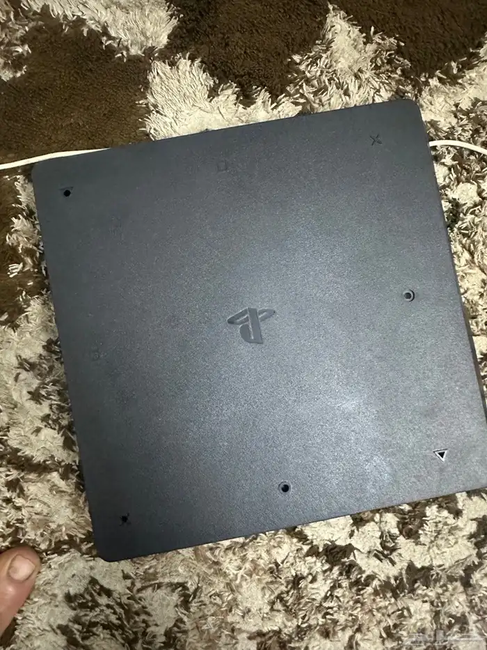 سوني 4 شبه جديد. 1