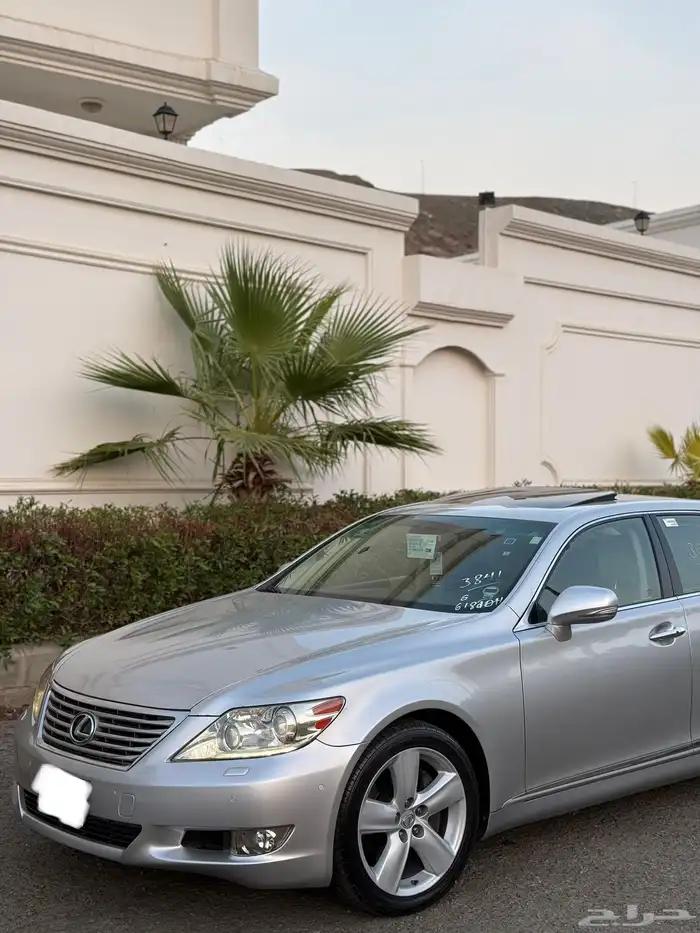 للبيع لكزس LS460 L. 2012 سعودي 1