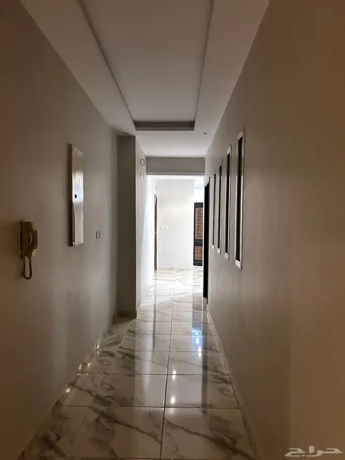 فله مساحه 450 درج جانبي دورين وملحق 14