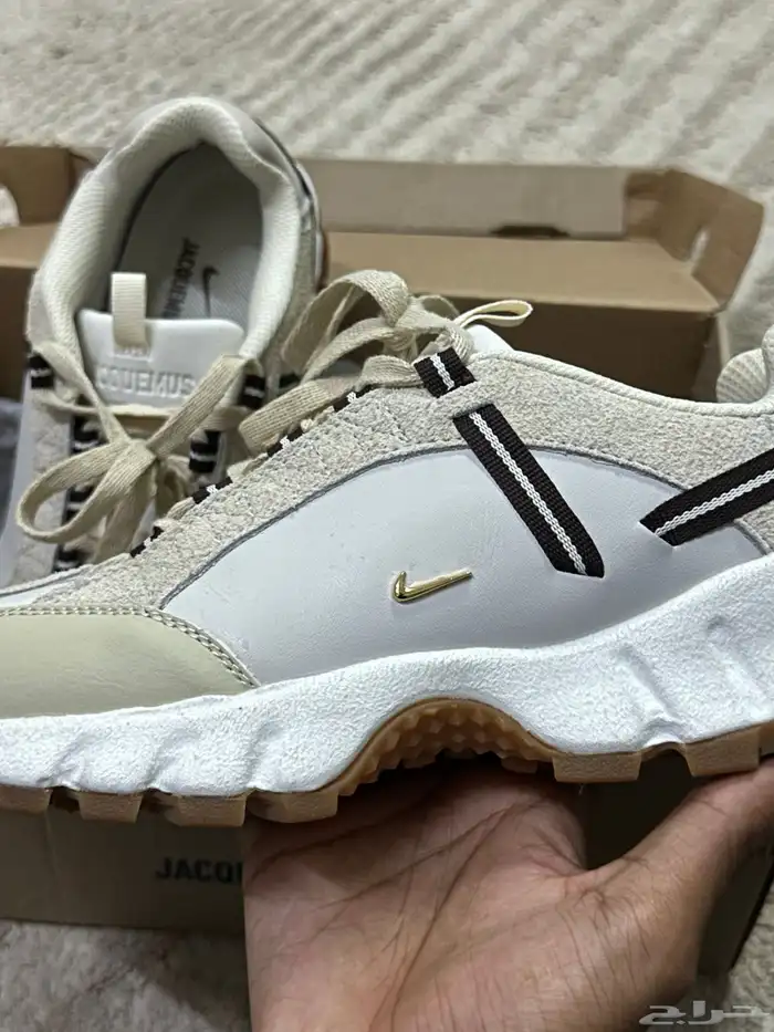 شوز نايك نسائي جديد air humara LX 4