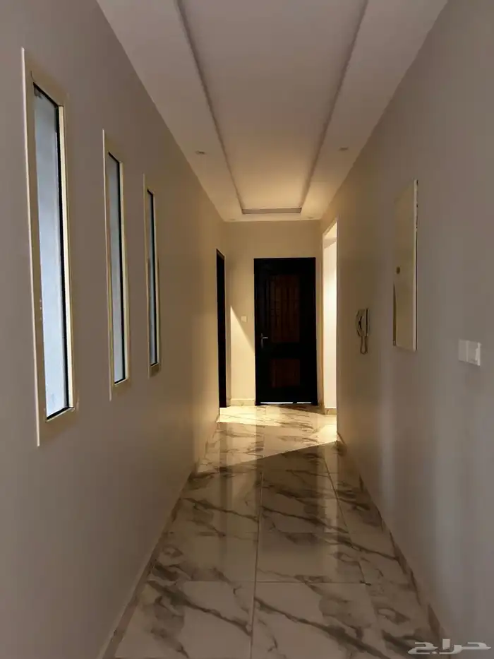 فله مساحه 450 درج جانبي دورين وملحق 15