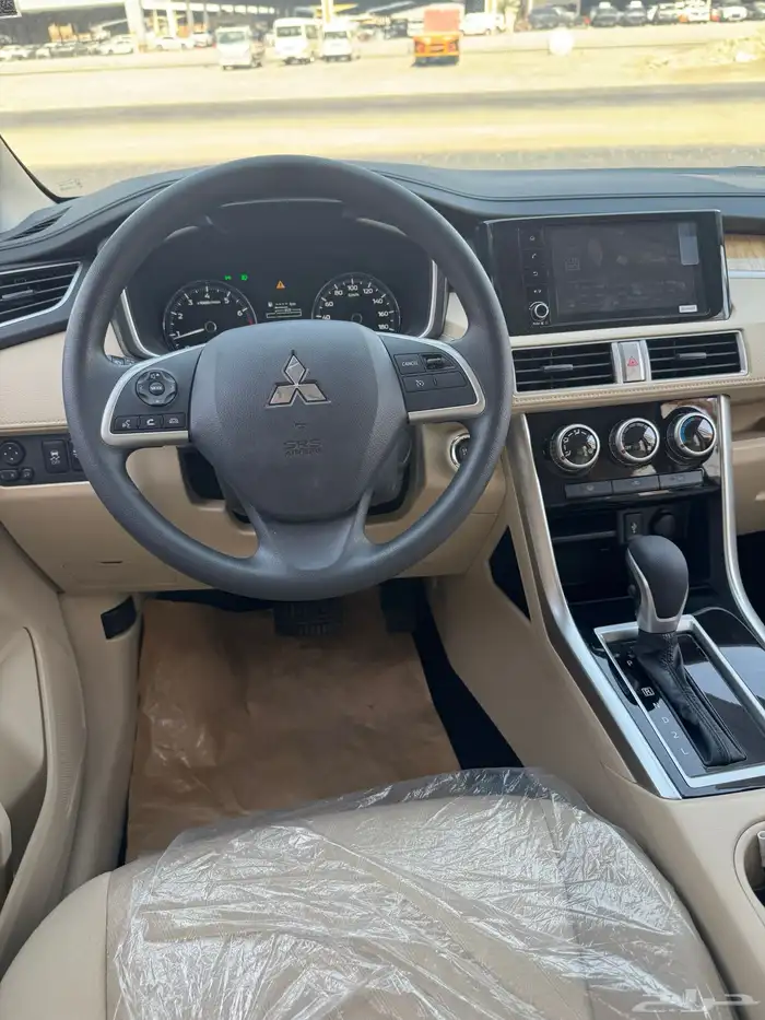 ميتسوبيشي اكسباندر موديل 2025 16