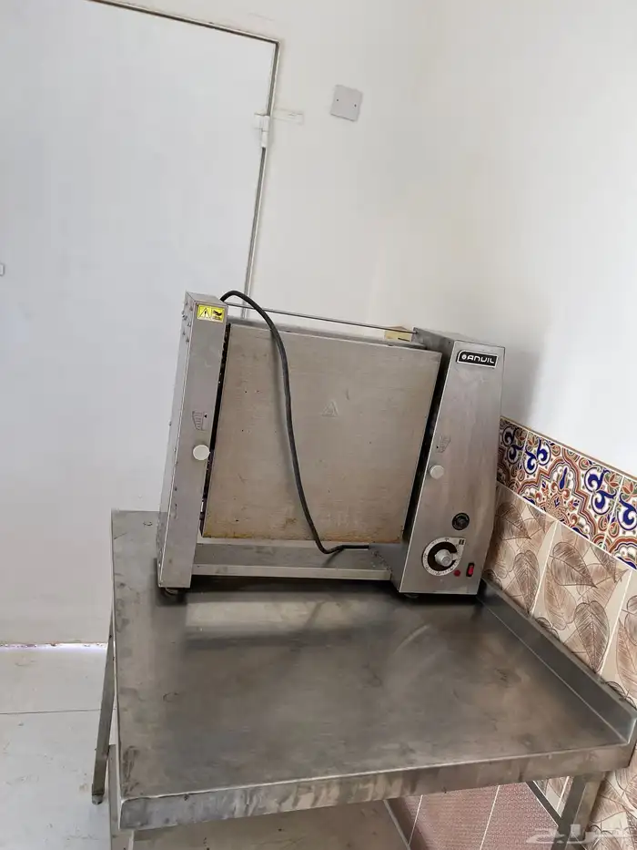 أغراض مطعم للبيع 22