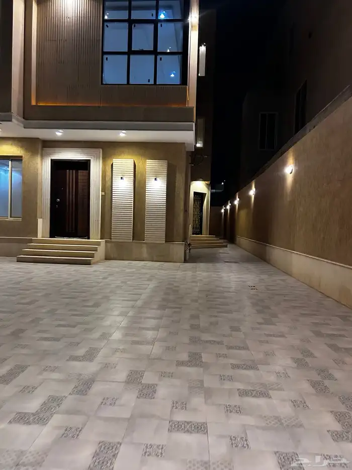 فله مساحه 450 درج جانبي دورين وملحق 2