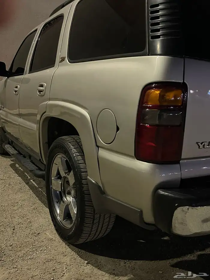 للبيع يوكن قصير Z71 موديل 2005اصدار خاص 8