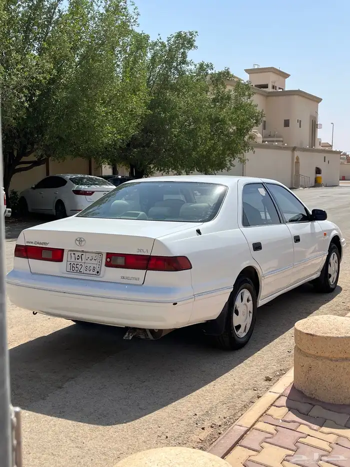 كامري 2000 5