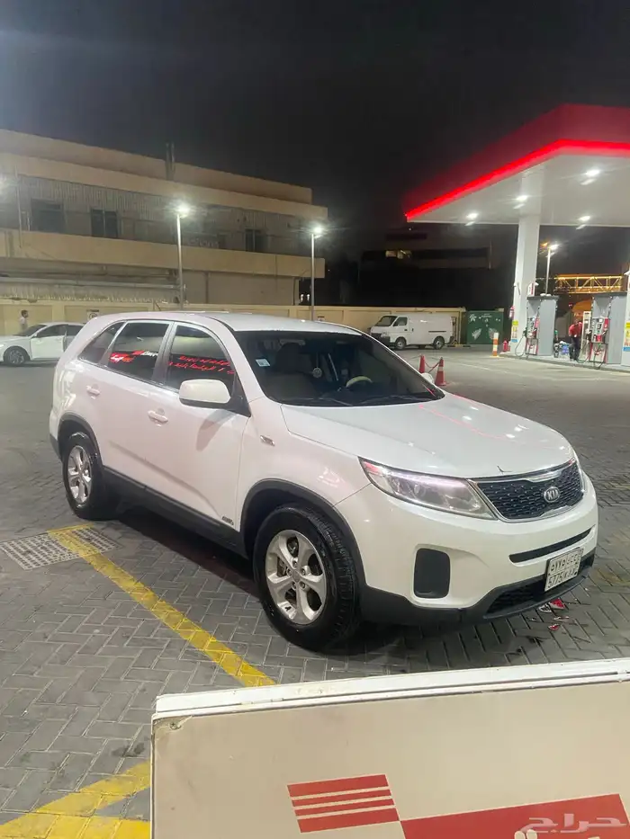 للبيع كيا سورنتو موديل 2014 للون ابيض Kia Sorento 2014 whit 3