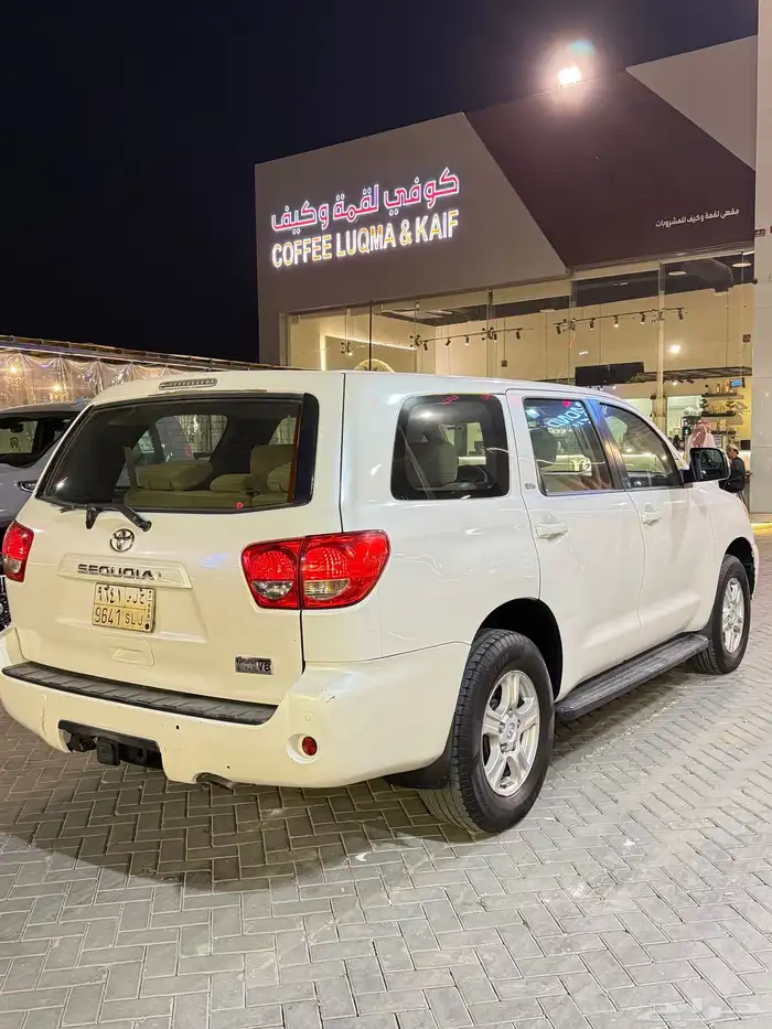 للبيع سكويا موديل 2015 دبل ثلاجه 6