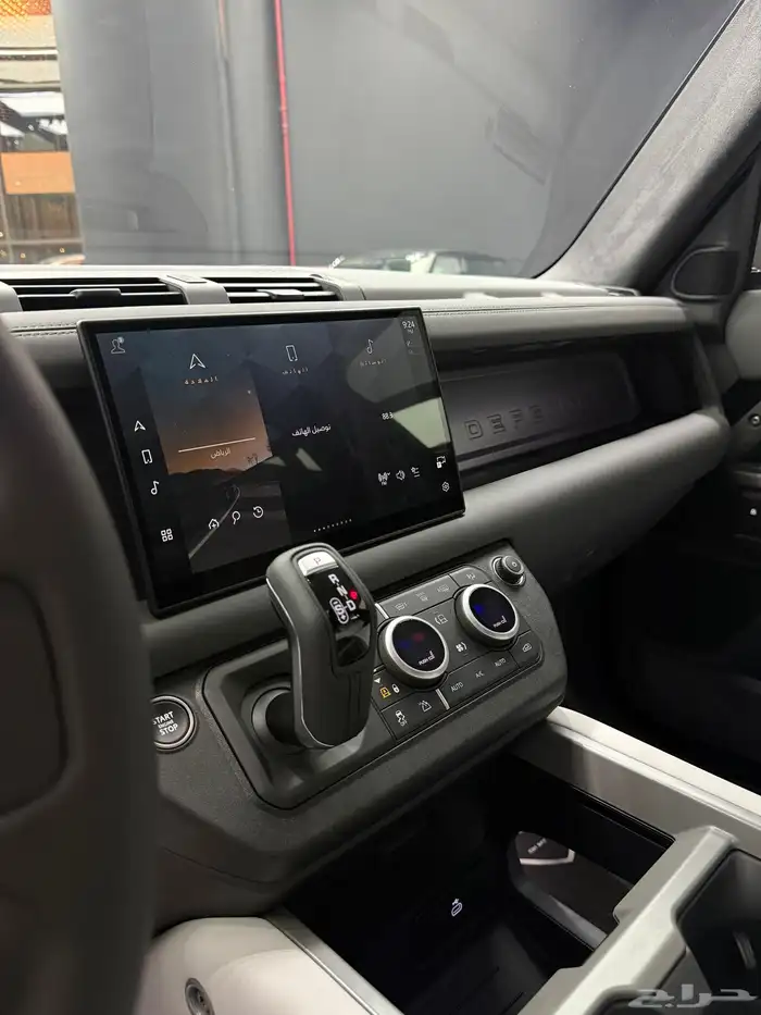 ديفندر جديد 2025 V8 11