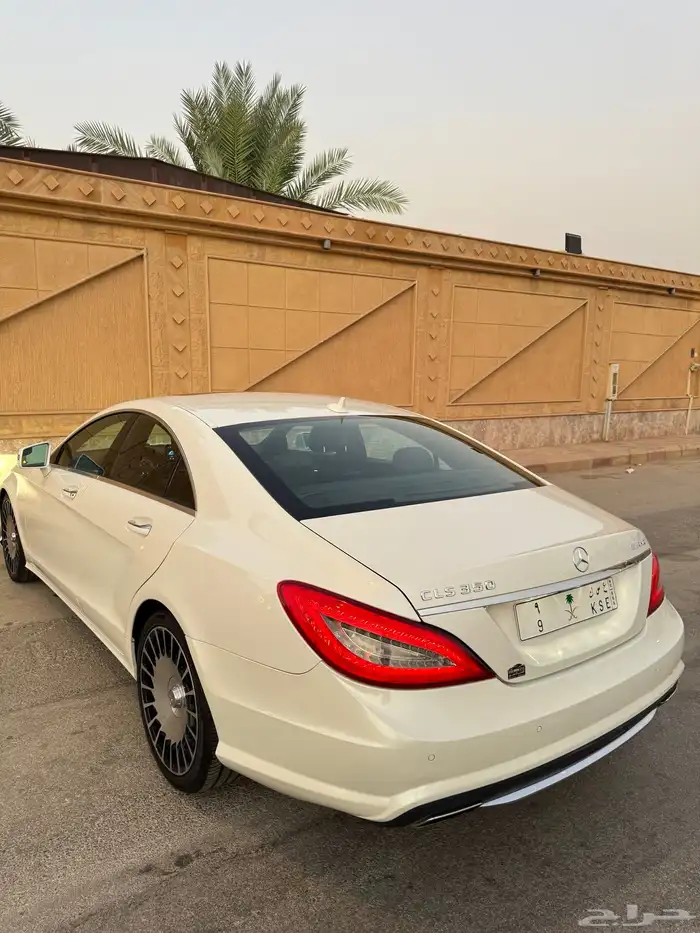 مرسيدس CLS 350 2014 عداد قليل وكاله 10