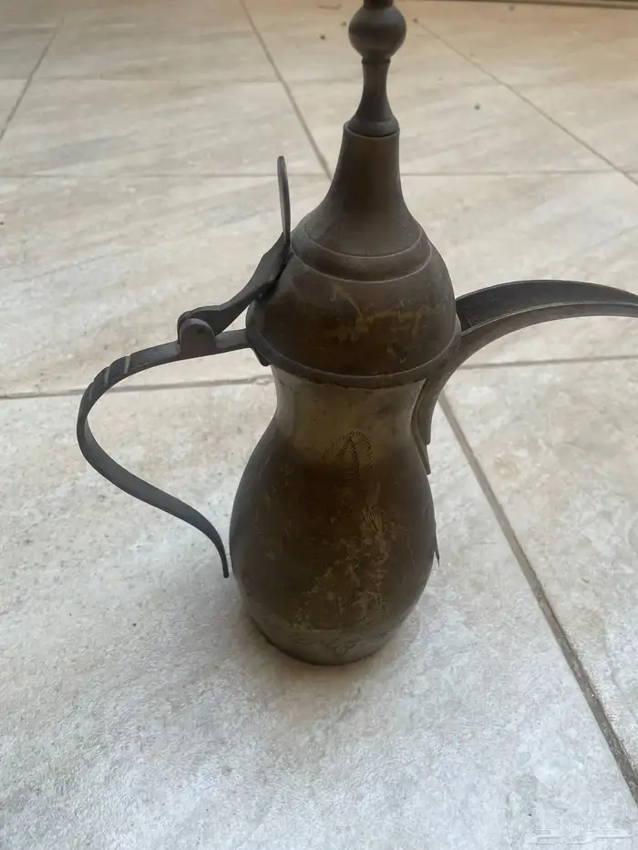دلال للبيع 2