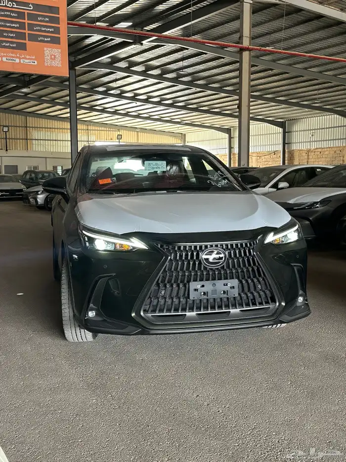 لكزس NXAA350 بنزين لون زيتي موديل 2026 سعودي 16