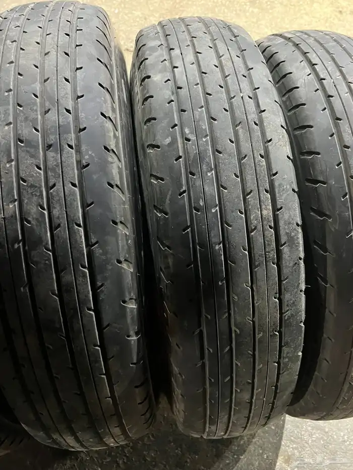 جنوط شنبر وكاله مع كفرات دنلوب مقاس 16 جيب شاص 33