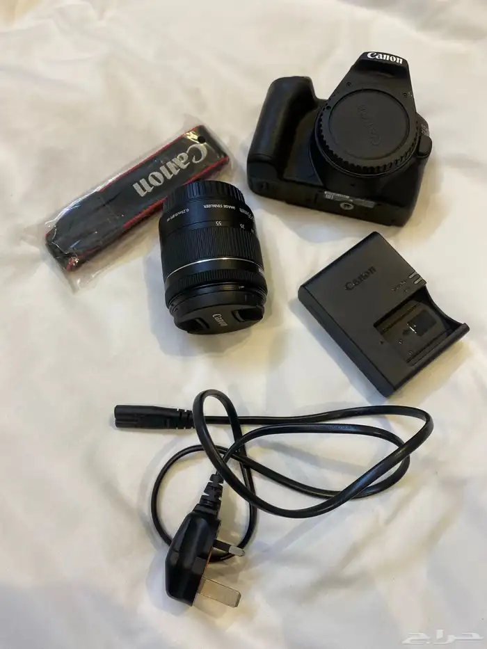 كانون D250 2