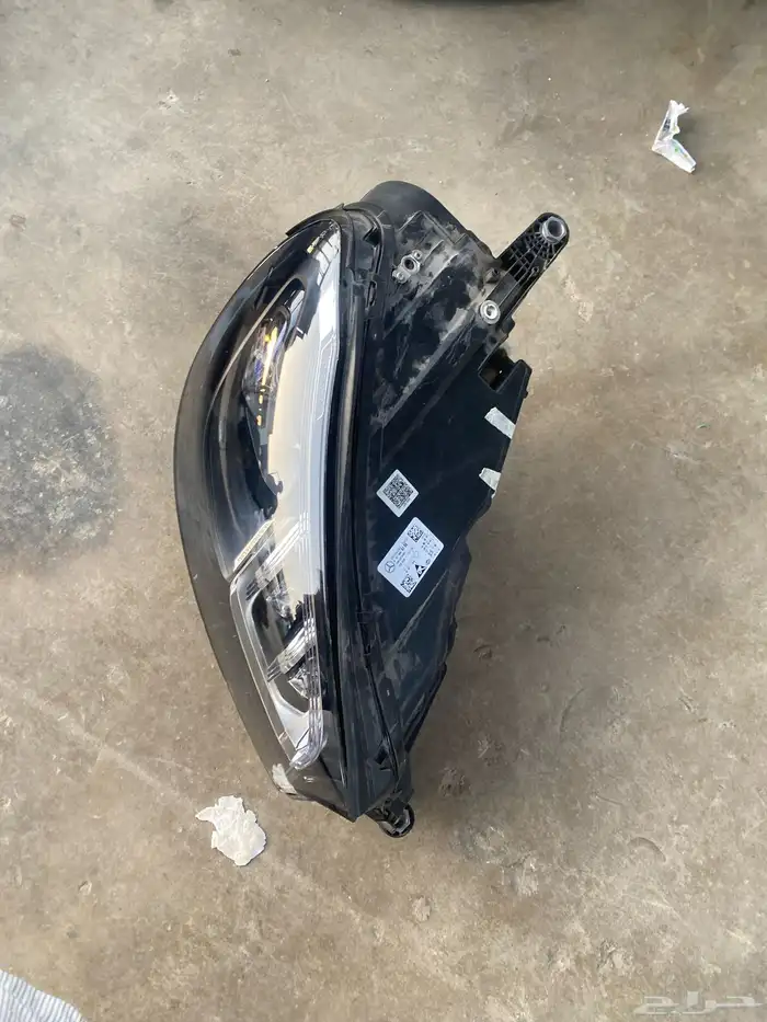 شمعه يمين مرسيدس بنز GLS 63 1