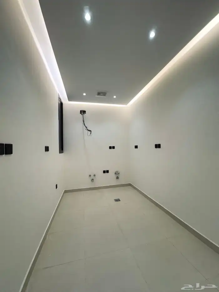 شقة مميزة للبيع بموقع استثنائي بطحاء قريش 5