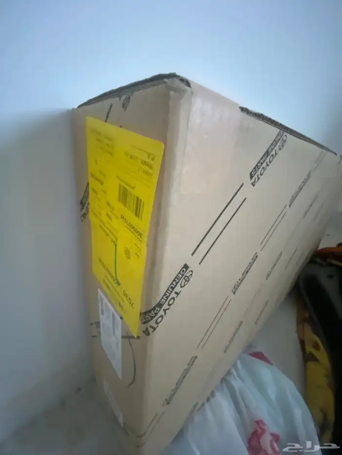 سمكة باب سواق وبطانه خلفيه يمين ونيكل شبك لكزس ES350 2014 1