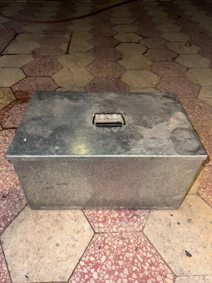 صندوق عزبة 0