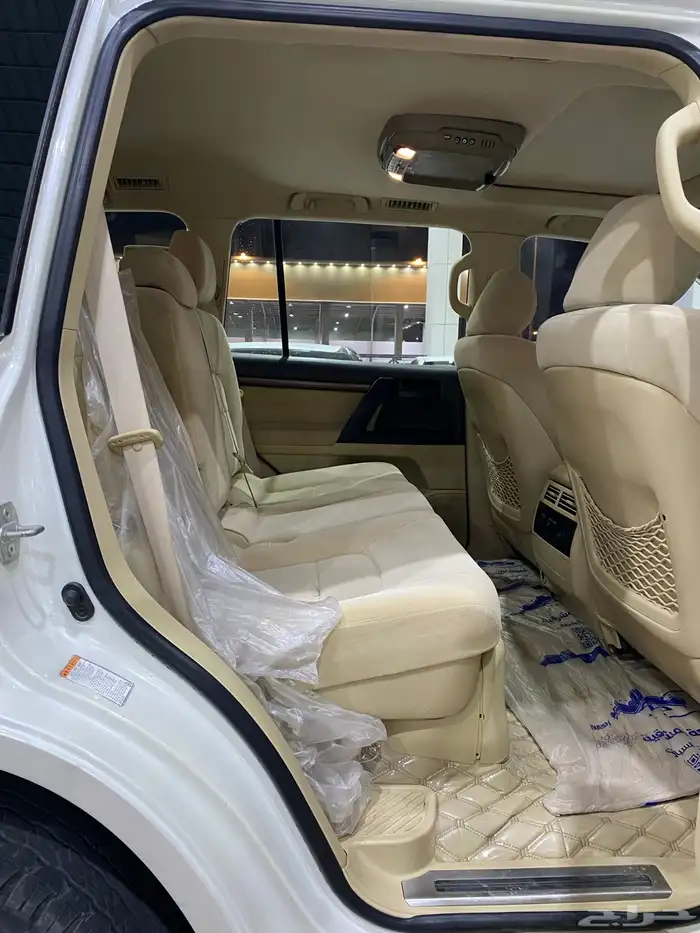 لاندكروزر جي اكس آر V8 المديل 2016 العدد 256 الف 4