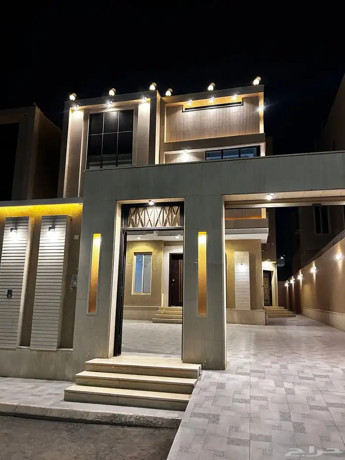 فله مساحه 450 درج جانبي دورين وملحق 1
