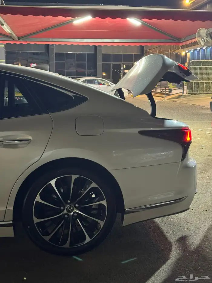 لكزس BB 2021 LS350 عبداللطيف جميل 1