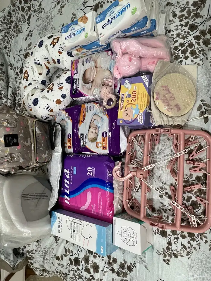 أغراض تجهيز البيبي كامله جديده للبيع بسعر الجملة 1