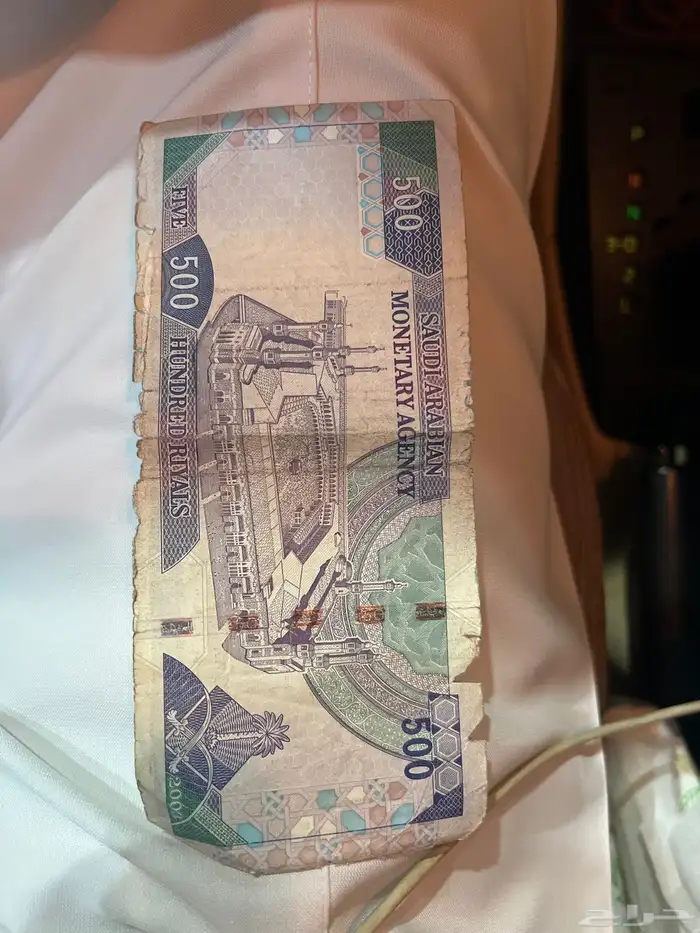 لبيع خمس ميه قديمه 1