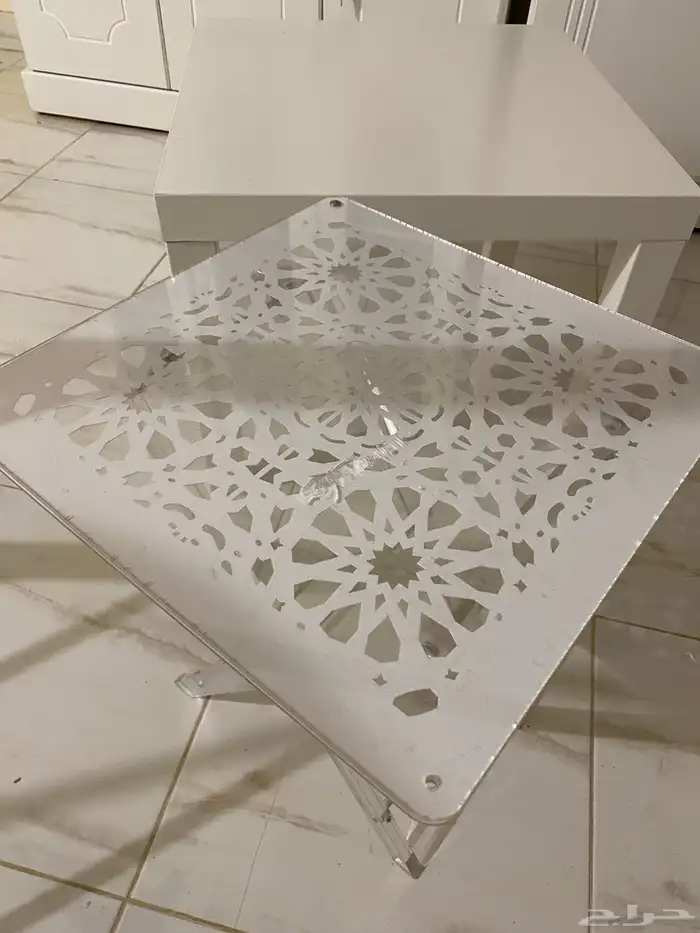 اثاث دولاب ملابس وجلسة ارضية وسجادة 2