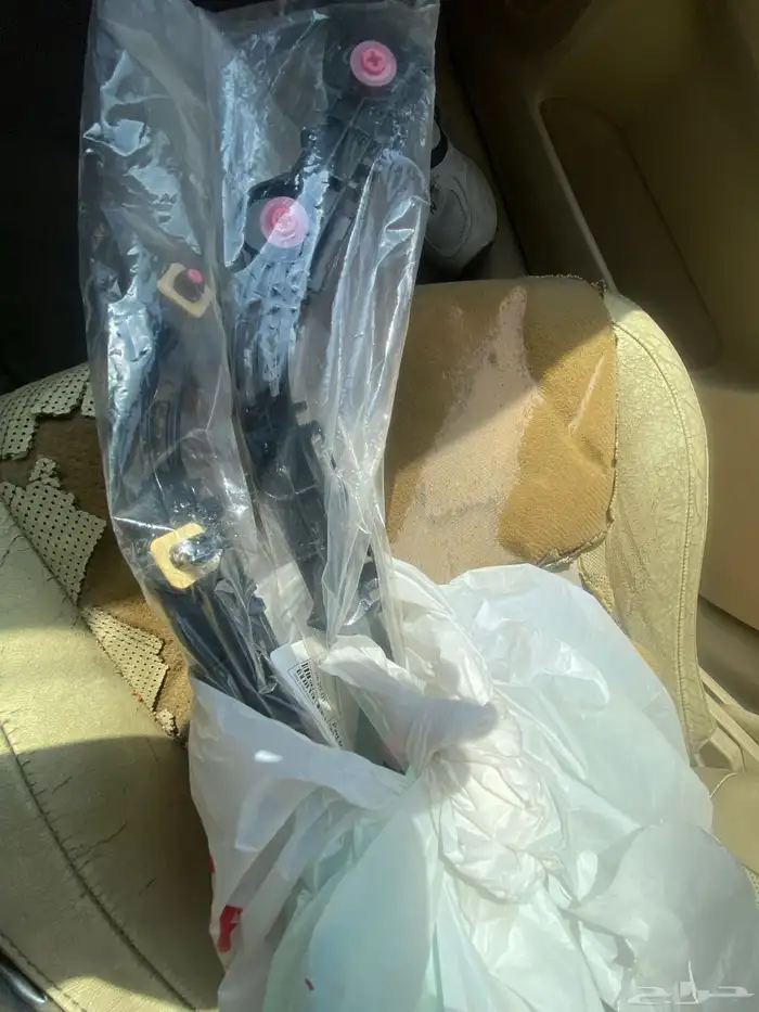 سمكة باب سواق وبطانه خلفيه يمين ونيكل شبك لكزس ES350 2014 3