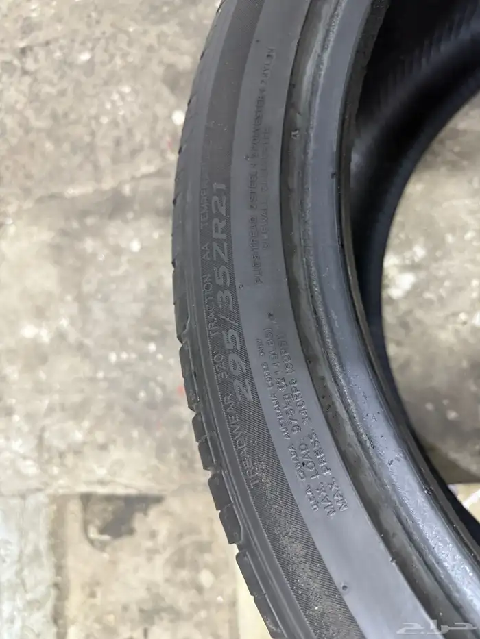 295 35 21 كفرات هانكوك مقاس بورش كاين 4