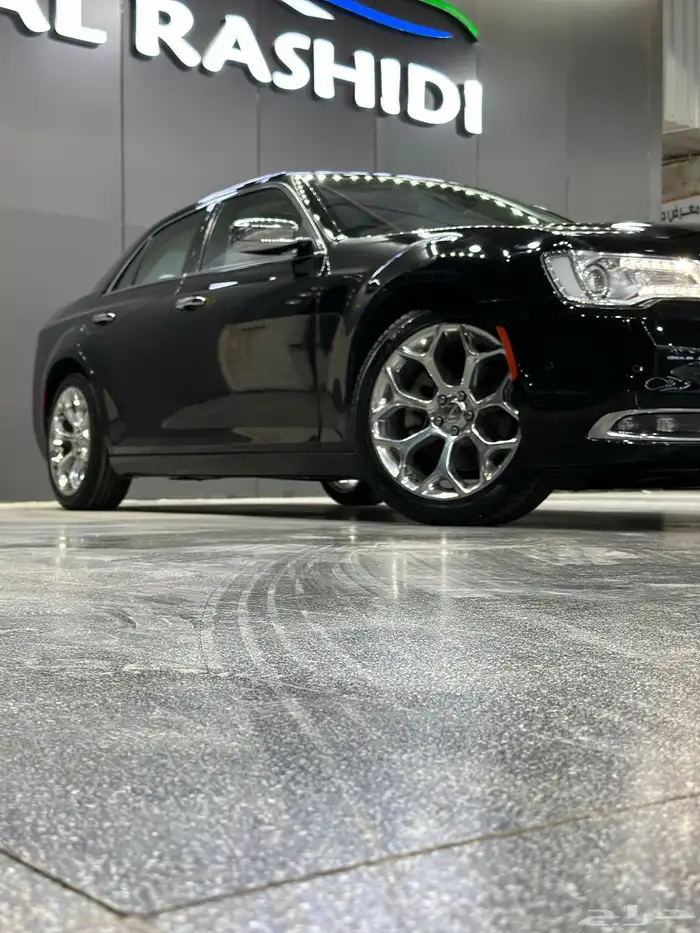 كرايزلر C300 اسود 2021 هيمي V8 5.7 هيمي معرض(الرشيدي) 6