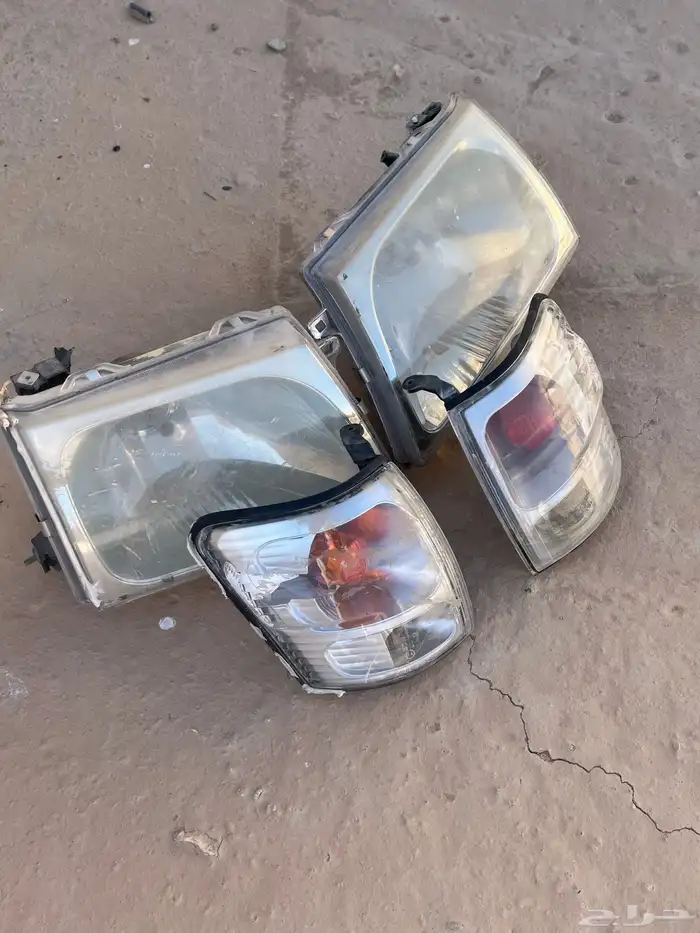 واجهه هايلوكس كبوت صدام شبك انوار 2005 0