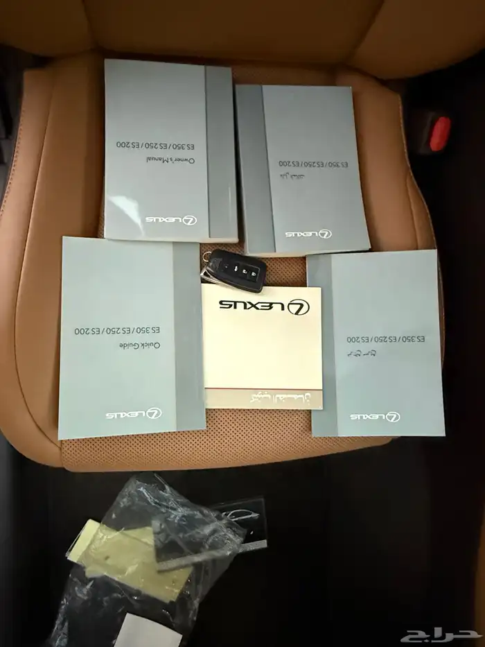 لكزس ES 250 2018 39