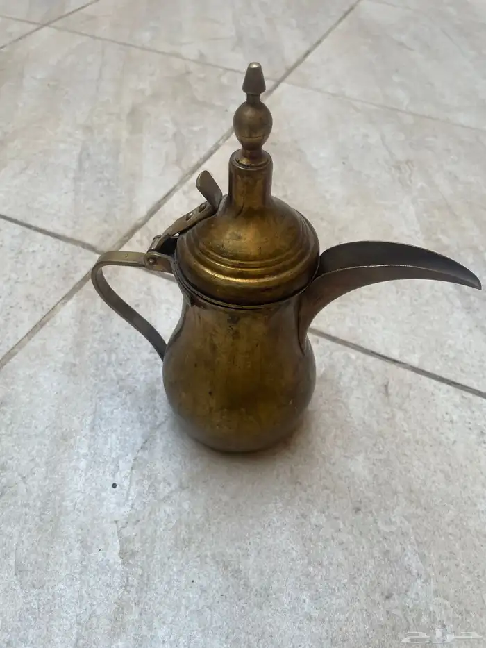 دلال للبيع 1