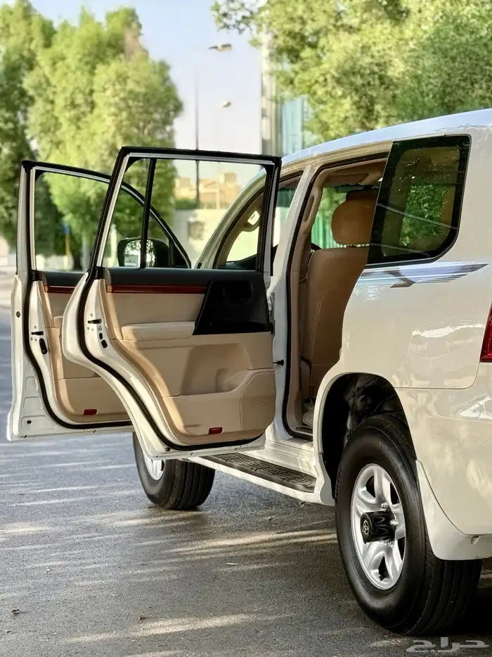 لاندكروزر باسم المستخدم الأول 11