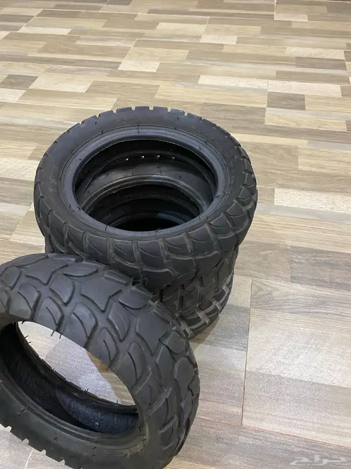 كفرات اسكوت. الوحش مقاس 10 3