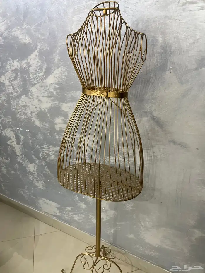 استاند فساتين 0