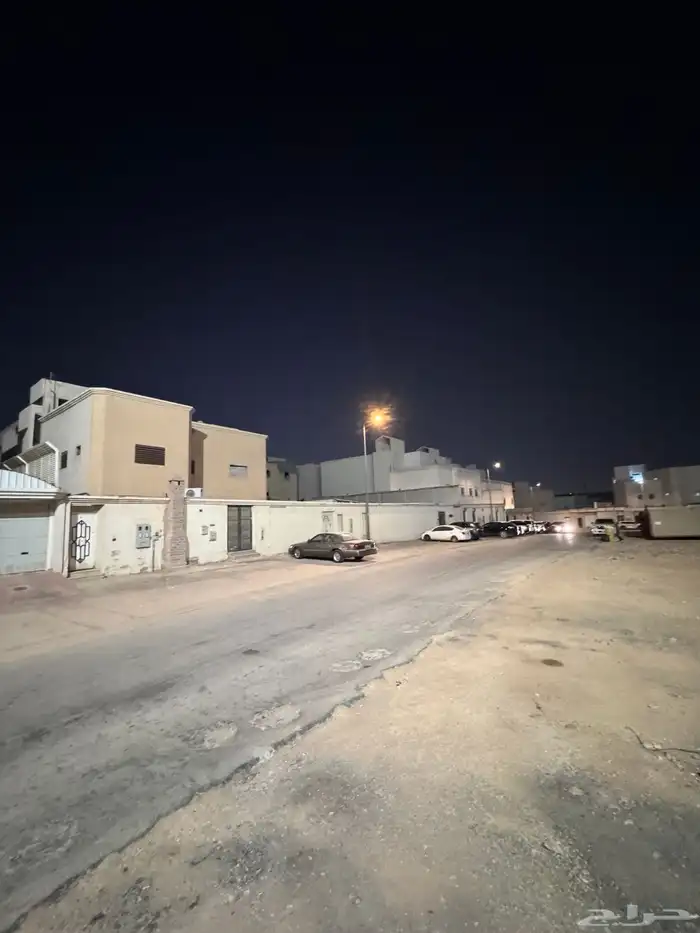 ارض للبيع مساحه 1000 في حي الملك فيصل 1