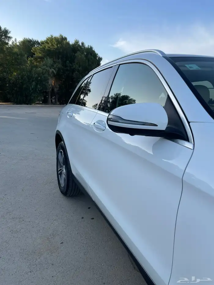 مرسيدس GLC 4