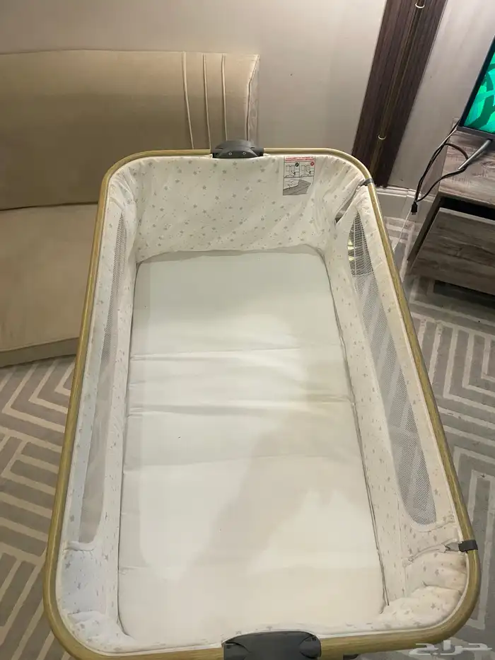 سرير اطفال 2