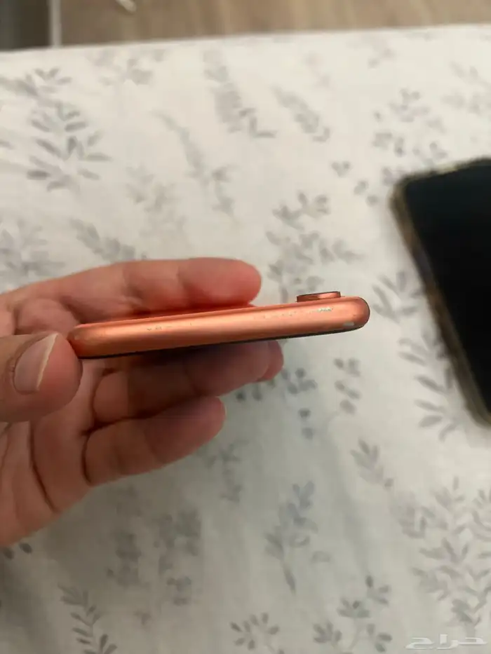 ايفون XR 128 GB ارجواني او برتقالي 1