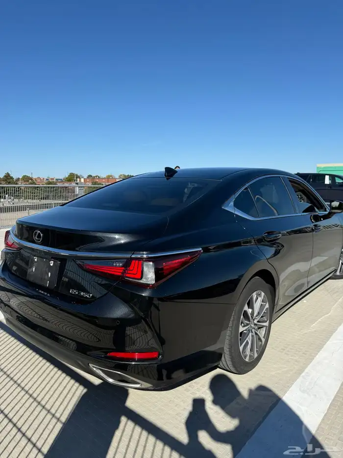 للبيع لكزس ES350 موديل 2022 وكاله داخليه جملي 5