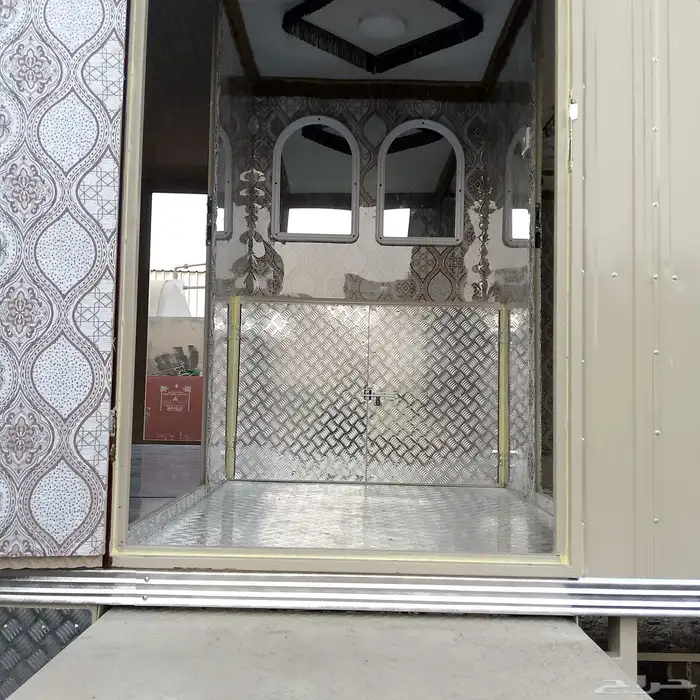 كرفانة. 11متر جديده والعرض 4متر 2